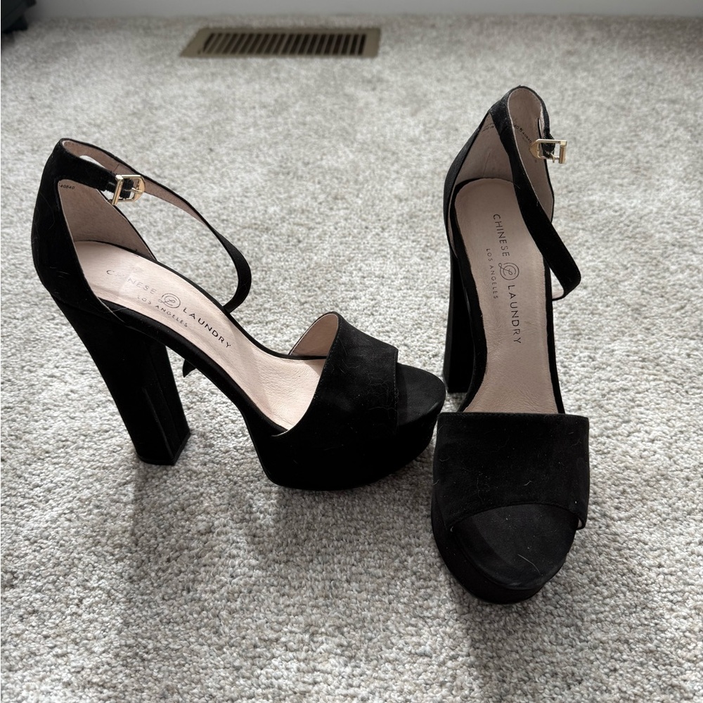 Chinese Laundry Black Strappy Heels